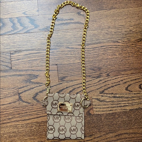 Michael Kors bag - Picture 1 of 5